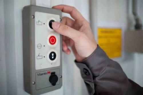 Виды секционных ворот.  Избавляемся от основного недостатка