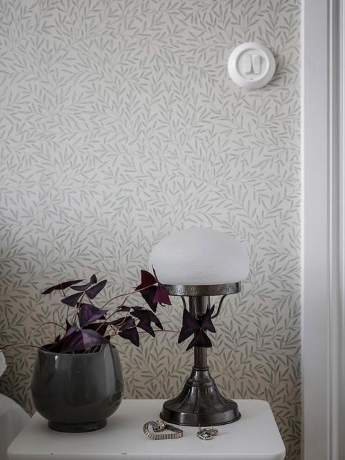 Белоснежная квартира с тёплыми акцентами 16