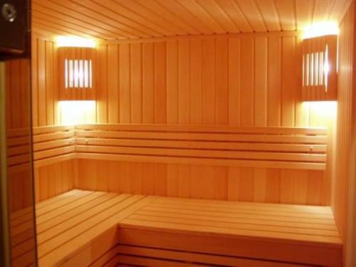 Как крепить в парилке полок. Что такое полок и какие они бывают 13 Как крепить в парилке полок. Что такое полок и какие они бывают 13