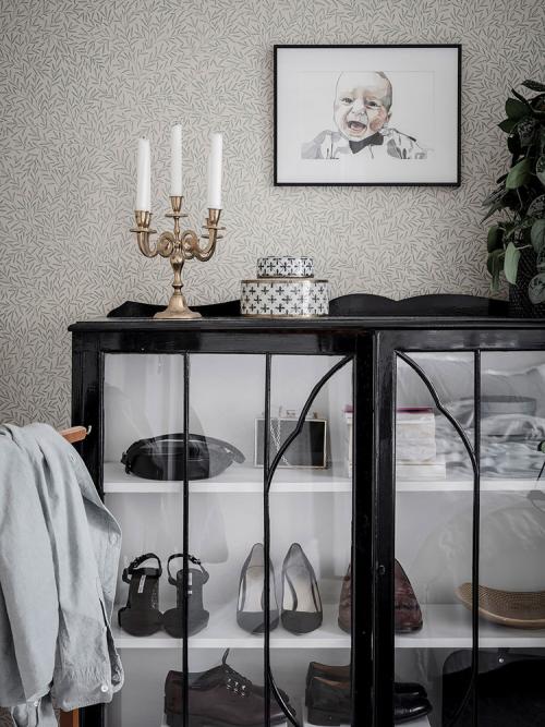 Белоснежная квартира с тёплыми акцентами 13