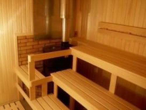 Как крепить в парилке полок. Что такое полок и какие они бывают 14 Как крепить в парилке полок. Что такое полок и какие они бывают 14