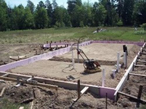 Подушка под ленточный фундамент. Песчаная подушка под ленточный фундамент