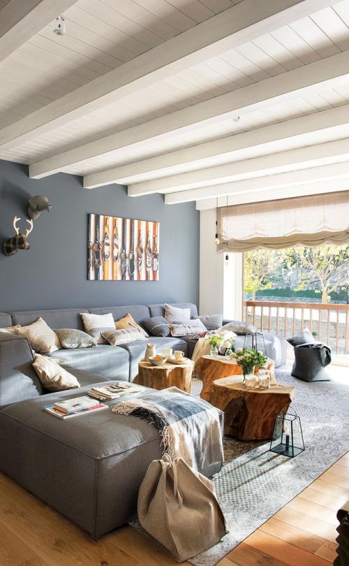 Уютный дом у подножья гор 01