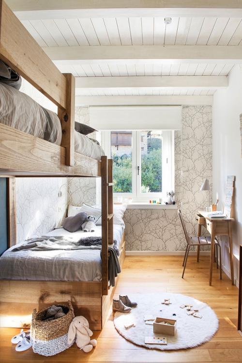 Уютный дом у подножья гор 09