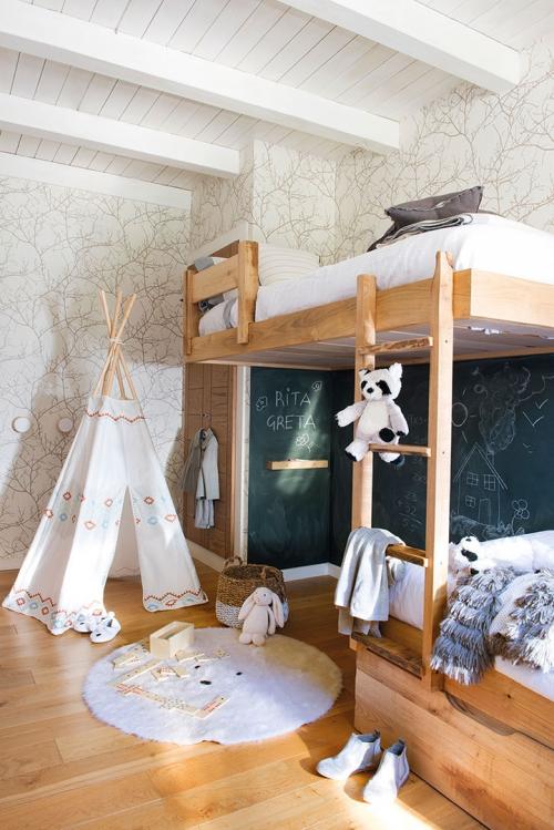 Уютный дом у подножья гор 08