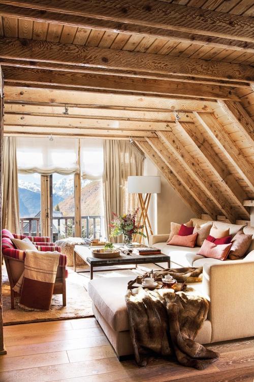 Теплый и уютный домик для двоих в горах 01