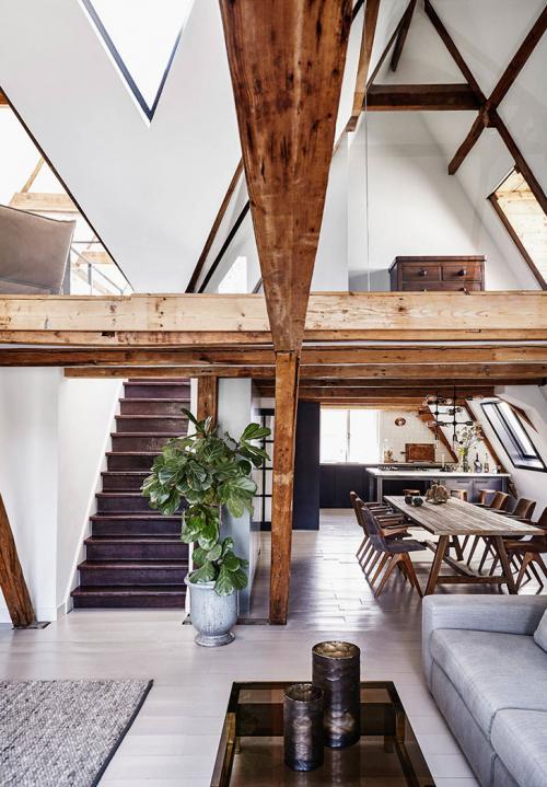 Уникальный лофт с деревянными балками в Амстердаме 07