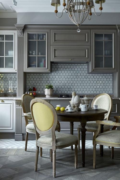 Яркая классика в Нижнем Новгороде (100 кв. м) 01