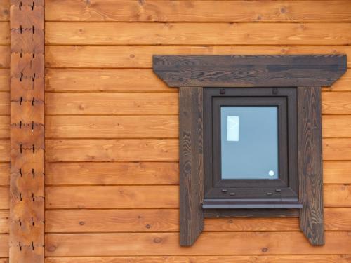 Дом из бруса через 10 лет. Дома из профилированного бруса: преимущества и недостатки