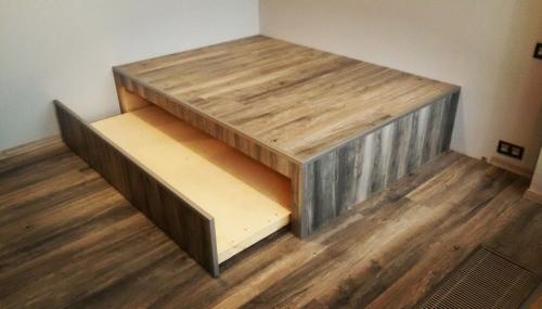 Кровать подиум с подъемным механизмом. Кровать подиум – обзор лучших современных моделей и особенности их дизайна (120 фото)