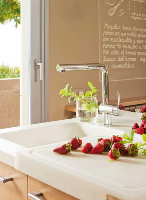 Современная деревянная кухня 02