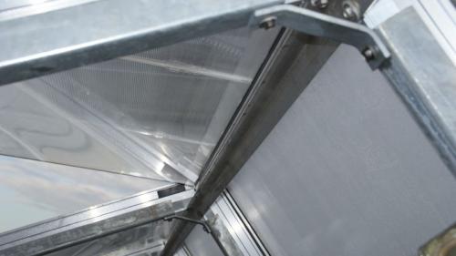 Крепление поликарбоната к обрешетке. Как крепить поликарбонат в профиль на металлический каркас