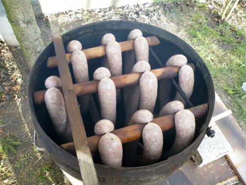 Коптильня во дворе своими руками. Как сделать коптильню — виды коптилен, варианты приготовления и советы, как построить коптильню своими руками (90 фото + видео)