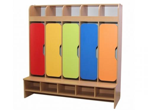 Шкафчики в раздевалке детского сада. Разнообразие моделей