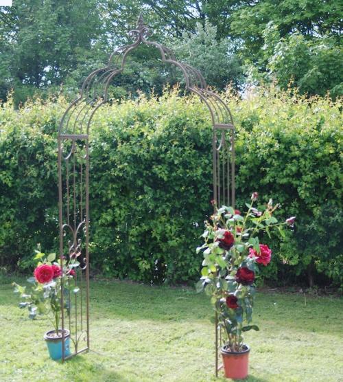 Как сделать арку для цветов своими руками. Садовая арка — советы и инструкции по постройке своими руками (120 фото-идей)