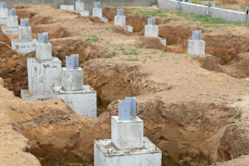 Правильный фундамент для дома. Как залить фундамент – инструкции и схемы правильной заливки своими руками