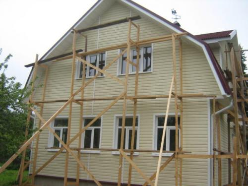 Как обшить фронтон деревянного дома. Материалы для обшивки стен чердака