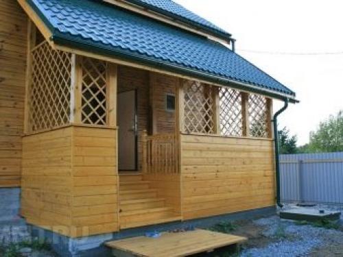 Как оборудовать крыльцо в частном доме.  Советы по устройству крыльца 10