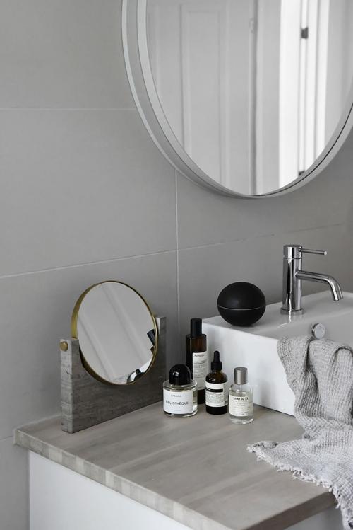 Минимализм и серый цвет в квартире 13