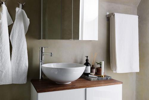 Квартира с мягкими интерьерами и небольшой террасой (53 кв. м) 14