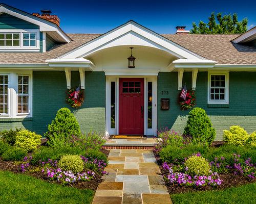 Цвет фасада дома с коричневой крышей. Сочетания