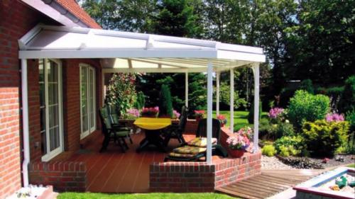 Зона отдыха на даче с навесом. Зона отдыха на даче своими руками — варианты, как сделать такую зону самостоятельно. Интересные идеи и инструкции на 125 фото!