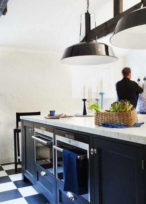 Черно-белая кухня 02