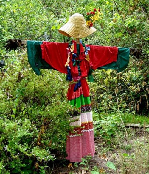 Чучело огородное своими руками картинки. Секрет эффективного пугала