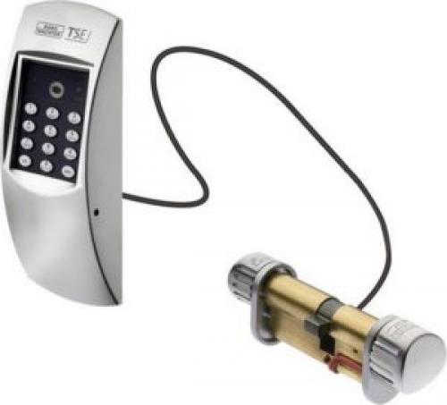 Замок с кодом на входную дверь. Преимущества и особенности кодового замка