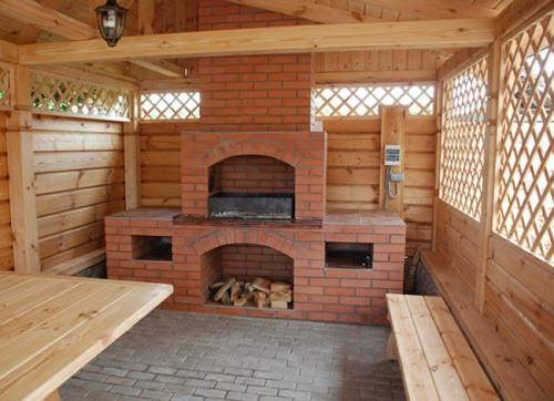 Беседка с барбекю. Особенности беседки с мангалом