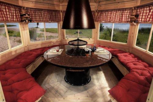 Беседка с мангалом из дерева своими руками. Беседка с мангалом своими руками — 115 фото примеров изготовления и видео описание постройки