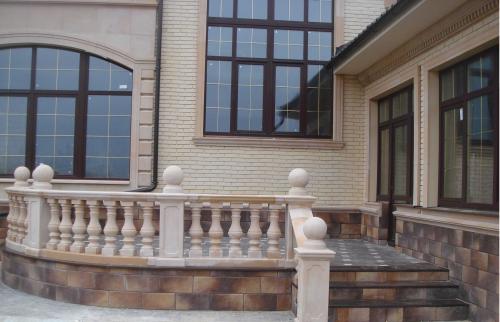 Как фасад дома сделать красивым. Декор фасада дома: материалы и технологии