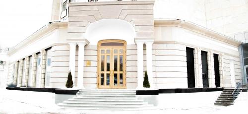 Как фасад дома сделать красивым. Декор фасада дома: материалы и технологии