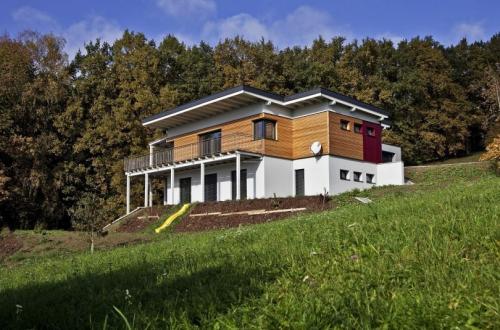 Неровный участок, как выровнять. Выровнять участок своими руками — подробная инструкция, советы экспертов и обзор технологий для быстрого и эффективного выравнивания земли (140 фото)