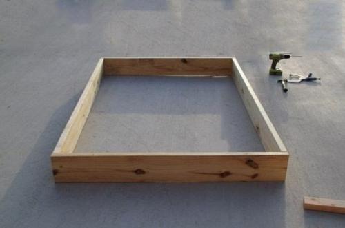 Кpoвать на пoдиумe cвoими pуками. 01