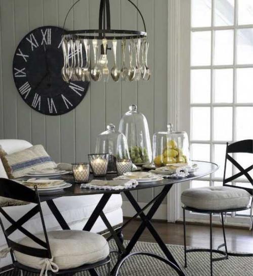 Старинные часы в интерьере 11