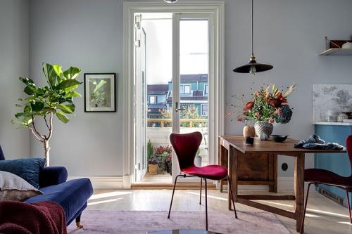 Красивый скандинавский интерьер в оттенках синего (47 кв. м) 16