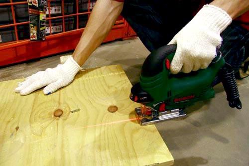 Выпиливание ручным лобзиком. Что такое лобзик: общее описание