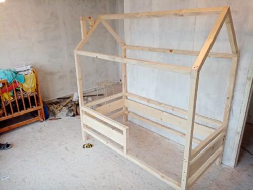 Чертеж детской кровати домика. Кроватка-домик: чертежи, инструкция, как сделать своими руками