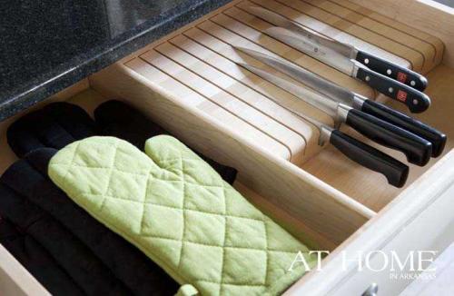 Замечательная функциональная кухня 04