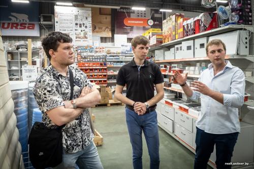 Сайдинг или мокрый фасад. Сайдинг: недорогой, быстро монтируется, выцветает на солнце