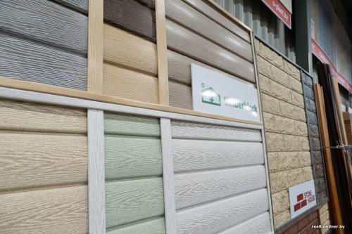 Сайдинг или мокрый фасад. Сайдинг: недорогой, быстро монтируется, выцветает на солнце