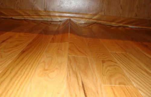 Сколько сохнет ламинат после потопа. Возможно ли спасти ламинат после потопа