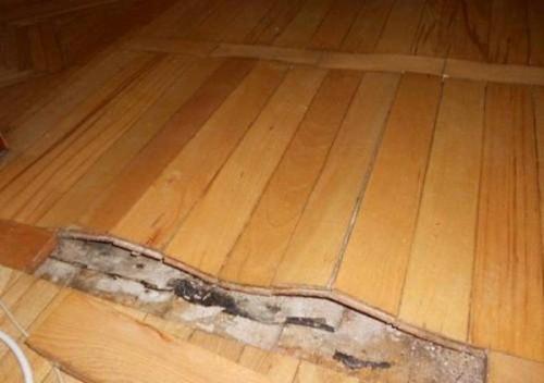 Как восстановить паркет после затопления. Как выправить вздутый паркет если квартиру затопили