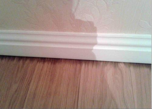 Как исправить почерневший паркет. Почему появились темные пятна на паркетной доске и в чем причина?