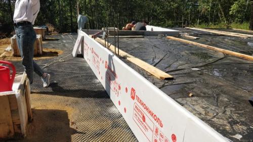 Отмостка без бетона. Герметичная отмостка дома без бетона за сущие копейки и своими руками. Planter Плантер Технониколь