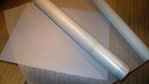 Как правильно покрасить обои из стекловолокна. Особенности стеклообоев под окраску 03