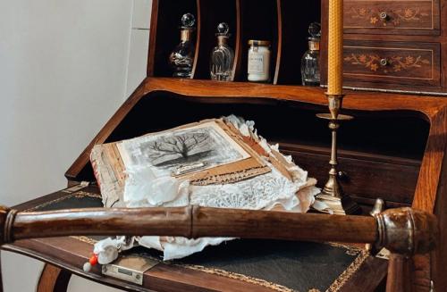 Какие материалы можно использовать для создания декор из листа бумаги. Приёмы и стили в скрапбукинге, которые помогут вам сотворить шедевр, а также список покупок для начинающих осваивать хобби