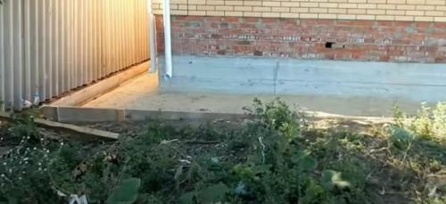 Бетонная отмостка от А до Я своими руками. Выбор времени и подготовка почвы 24 Бетонная отмостка от А до Я своими руками. Выбор времени и подготовка почвы 24