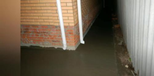 Бетонная отмостка от А до Я своими руками. Выбор времени и подготовка почвы 16 Бетонная отмостка от А до Я своими руками. Выбор времени и подготовка почвы 16